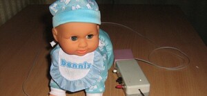 Запорожским беременным предлагаются избавиться от страха перед родами с помощью ползающей куклы