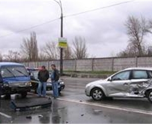 В аварию попал мэр Мелитополя. Фото vgorode.ua