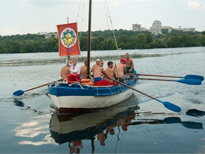 Запорожские казаки на три недели отправились в плавание. Фото Kp.ua.