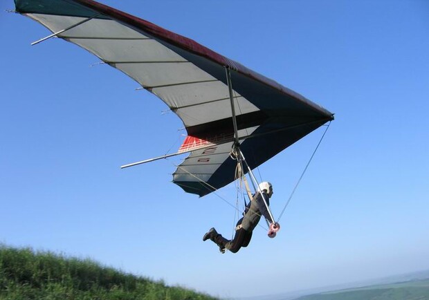 Запорожцы смогут полетать на дельтаплане. Фото deltaplanerizm.ru