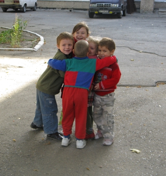 Теперь дети-инвалиды смогут почувствовать себя настоящими школьниками. Фото vgorode.ua