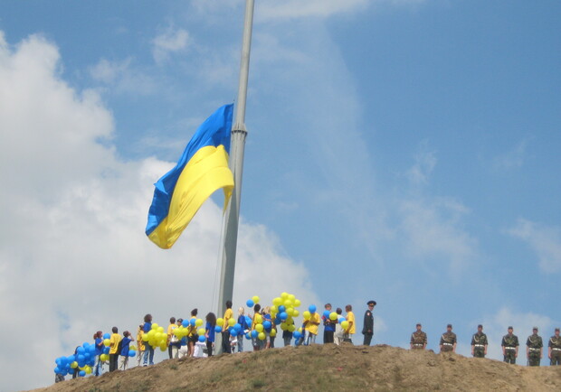 В День независимости горожане не верят, что у Запорожья все будет хорошо. Фото Vgorode.ua.  