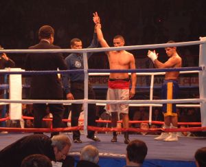 Запорожский боксер победил француза. Фото scx.hu.