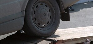 Богатырь Халаджи удивит новым рекордом. По экстремалу проедет машина с гвоздями