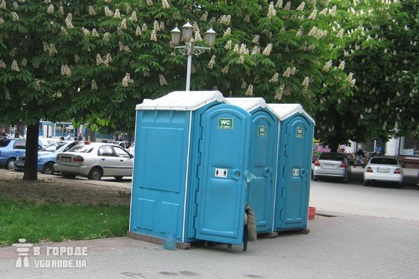 Власть предлагает запорожцам делать бизнес на общественных туалетах. Фото Vgorode.ua.