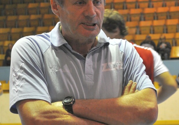 Тренер считает, что команда не выложилась на полную. Фото ztr-handball.com