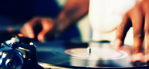 В луганском клубе научат писать сеты, крутить 