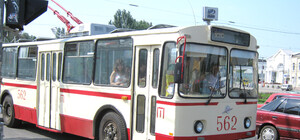 Запорожцам разрешат до полуночи кататься на общественном транспорте