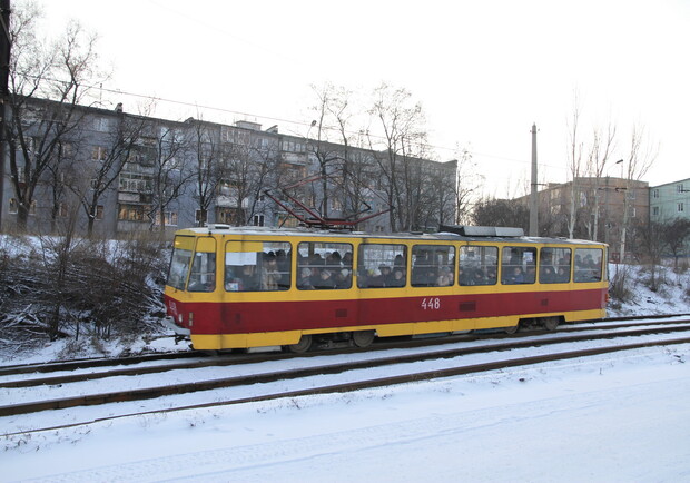 Запорожцев снова оставят без трамваев. Фото Vgorode.ua.