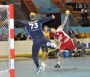 Запорожские гандболисты проиграли по вине тренера. Фото ztr-handball.com.
