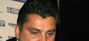 Новым наставником 