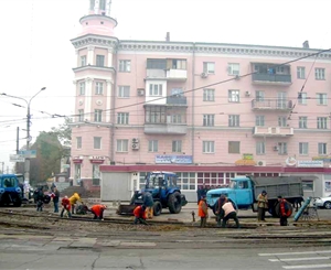 На Иванова не прекращается ремонт дороги. Фото vgorode.ua