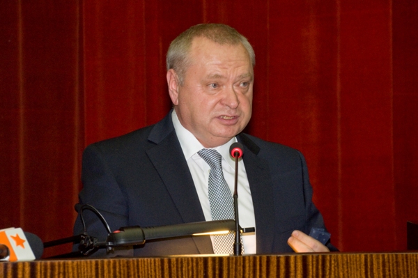 Новым губернатором стал Александр Пеклушенко. Фото Павла Веселкова. 