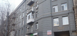 Канализация затапливает подвалы в центре, а коммунальщики ищут крайнего