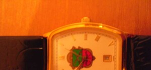 Фото: В Запорожье продают позолоченные часы мэра