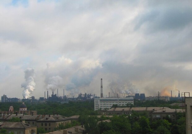 Запорожское небо в дыму. Фото liveinternet.ru