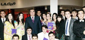 К приезду президента в Днепропетровск привезли таджикских студентов со всей Украины