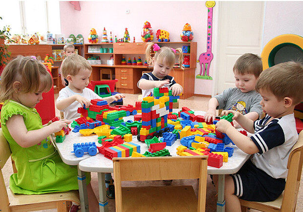 Деток больше, чем мест в садах. Фото с сайта zoda.gov.ua
