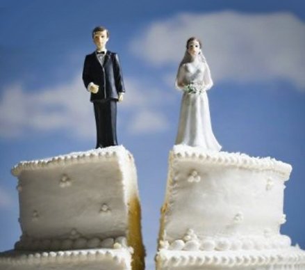 Свадеб было почти в 4 раза больше, чем разводов. 