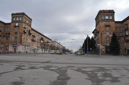 Ворота города в Запорожье красотой не блещут. Фото retro.zp.ua