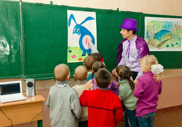 Волонтеры в детском доме. Фото Михаил Пономарев