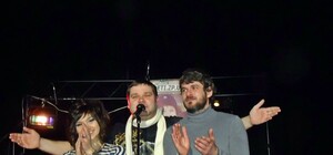 Запорожцы продолжают собирать деньги для глухого мальчика