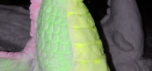 Фотофакт: в Луганске появились уникальные драконы из снега