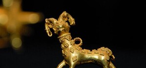 В Киев привезли килограммы золота, на которые можно посмотреть за деньги