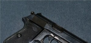 Работник колонии, выстреливший себе в голову, умер в больнице 