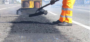 Мэр требует ускорить ремонт дорог