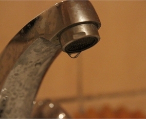 Горячую воду временно отключат. Фото vgorode.ua