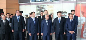 Фотоприкол: Донецких чиновников заставляют носить 