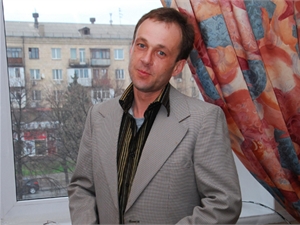 За два месяца после освобождения Максим разительно изменился: похорошел, стал более уверенным и жизнерадостным. Фото с сайта www.zoda.gov.ua.