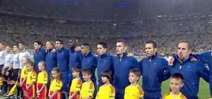 ФОТО: запорожский мальчишка вышел на поле с Франком Рибери 