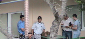 В крымской гостинице устроили перестрелку – есть раненые