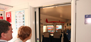 Фотофакт: Как из Донецка в Мариуполь бегают пустые 