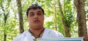 Фотофакт: Донецкий богатырь Дима Халаджи снимается в кино