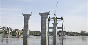 Запорожские мосты продолжают строить. Фото kp.ua