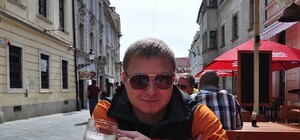 Запорожские участники кругосветки распробовали венгерский суп из хлеба и словацкое пиво