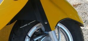 На Луганщине скутер влетел в автомобиль