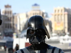 Дарт Вейдер решил спасти Украину от конца света