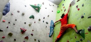 В Киеве пройдет ночной фестиваль скалолазания в карнавальных костюмах