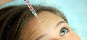 В Донбассе наркоманка открыла салон красоты и обкалывала девушек какой-то гадостью