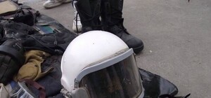 Шлем космонавта, iPhone за 50 гривен и кинжалы: что можно купить на блошином рынке в Симферополе