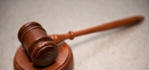 За меч Святослава готовы судиться 