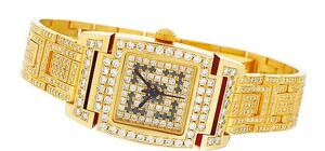 Киевские таможенники отобрали у гражданина Катара золотые часы и 10 тысяч евро