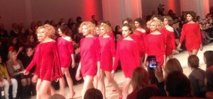 Первый день Fashion Week: угги, шубы и слетающие туфельки