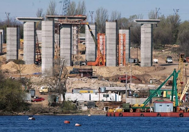 Строительство обещают закончить к 2018 году. Фото с сайта: zabor.zp.ua.
