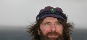 Федора Конюхова преследует полярный медведь