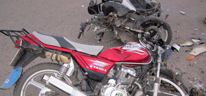 Оторванные колеса, смятый корпус – фото со смертельного ДТП со скутером